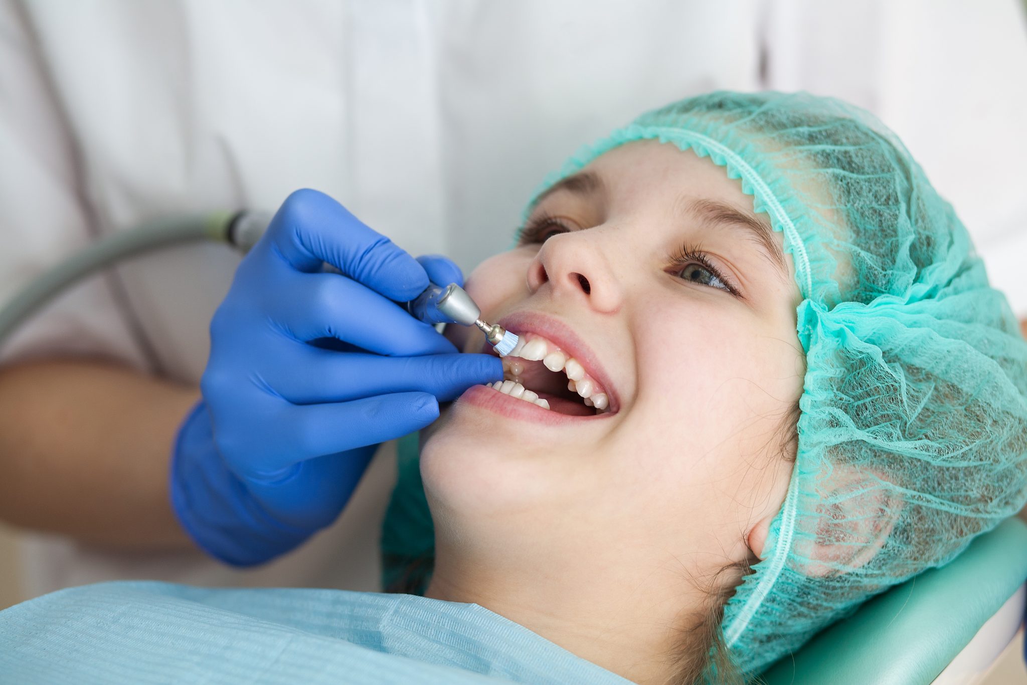 White tooth filling